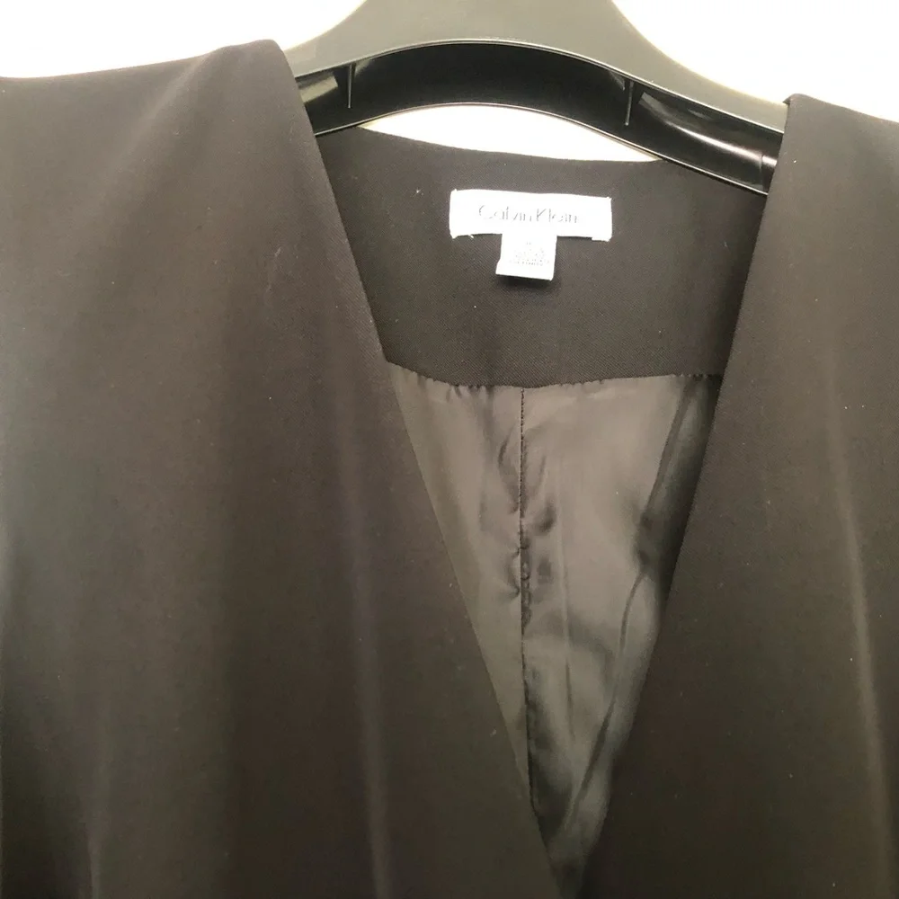 NWOT Calvin Klein Black Sleeveless Dress. Sz 8. Never used. B/W removable belt - Picture 4 of 4